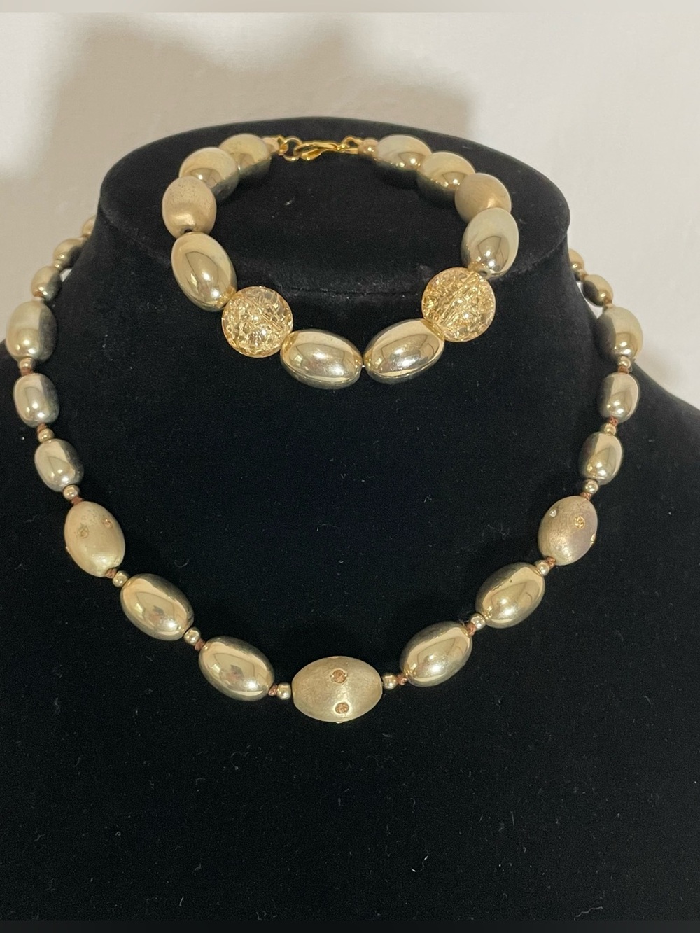 Crown Trifari Champagne Gold Choker and Bracelet Set 70s Vintage Repaired to EUC